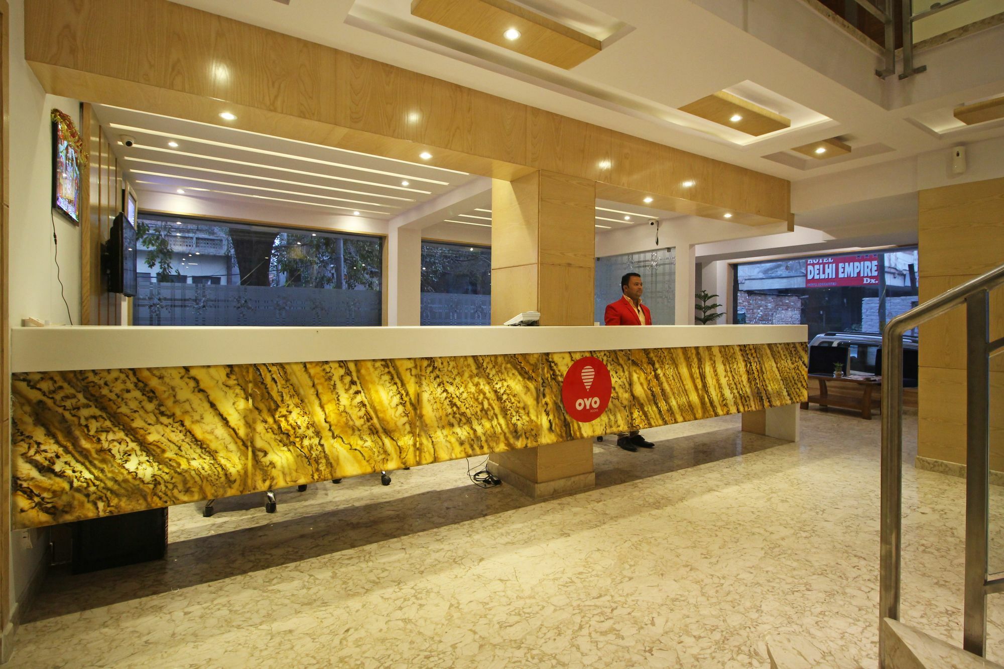 The Shanti Plaza - New Delhi Exteriör bild